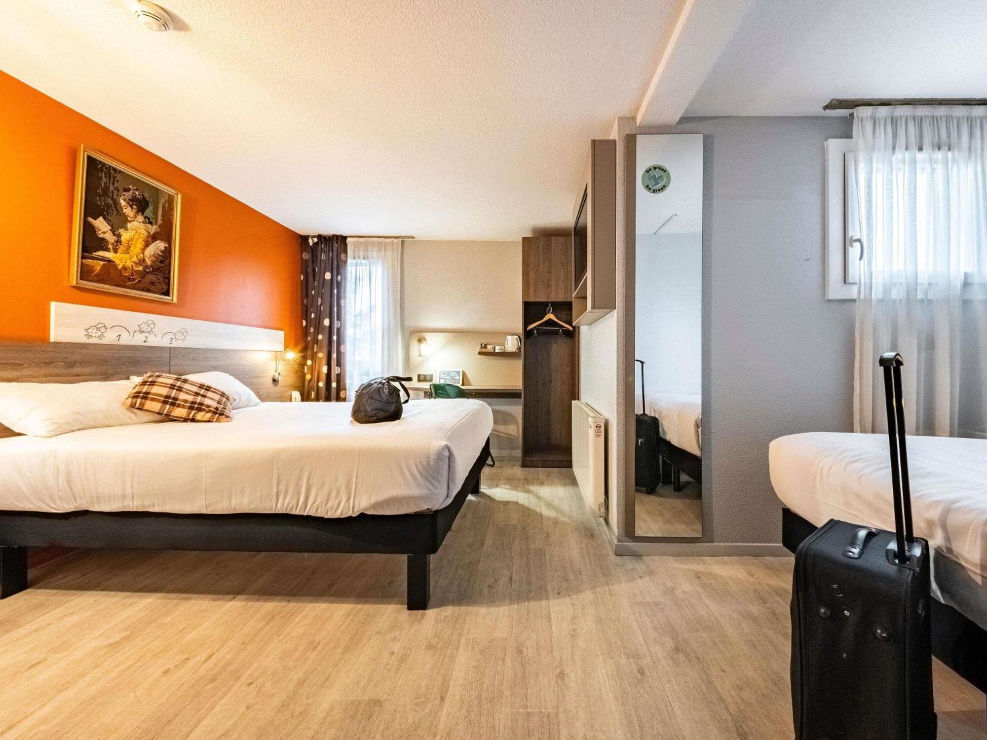 Greet Hotel Massieux Lyon Nord Exteriör bild