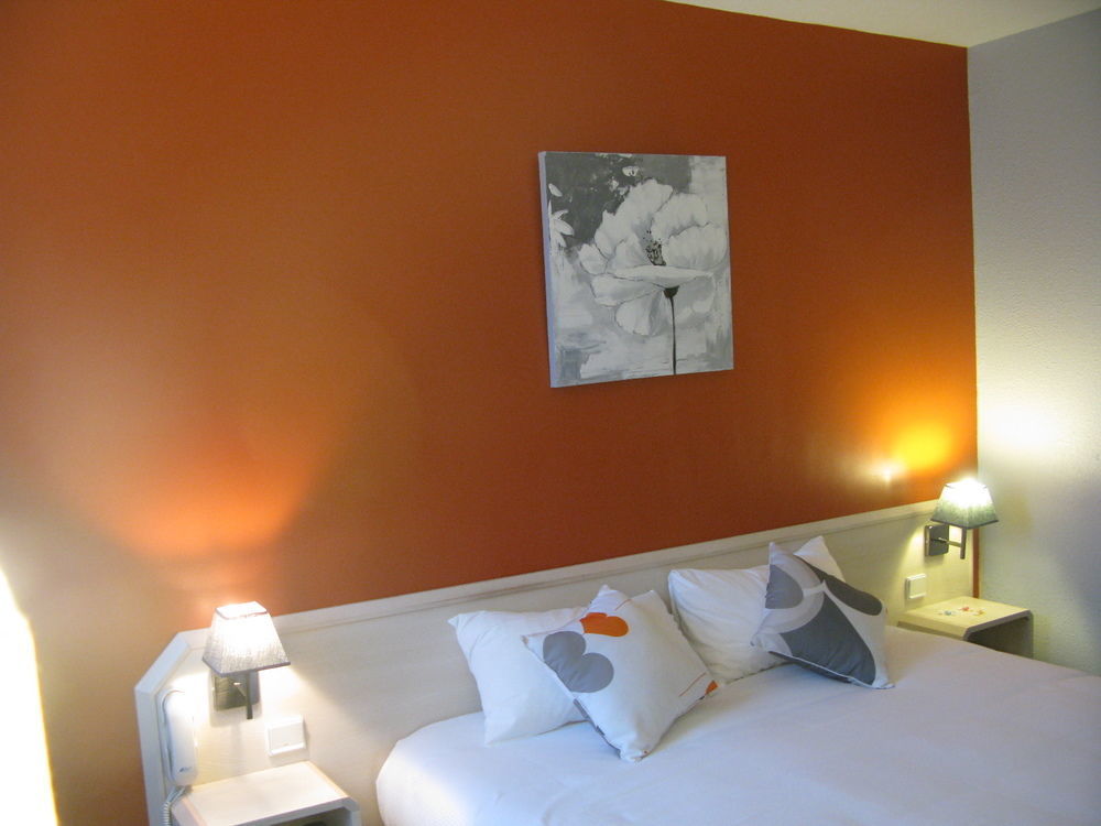 Greet Hotel Massieux Lyon Nord Exteriör bild